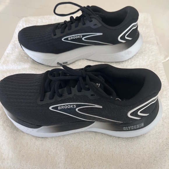 Brooks Women’s Glycerin 21 Neutral Running Shoe - Picture 3 of 7